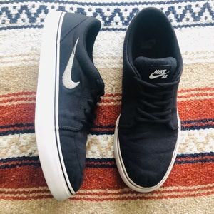 Nike SB check low sneakers skate shoe
